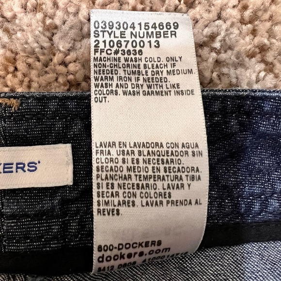 Dockers Wide Leg Medium Wash Mid Rise Denim Blue Jeans Women's Size 8S - Picture 6 of 11